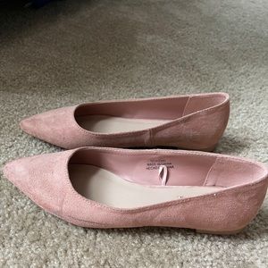 Women’s flats